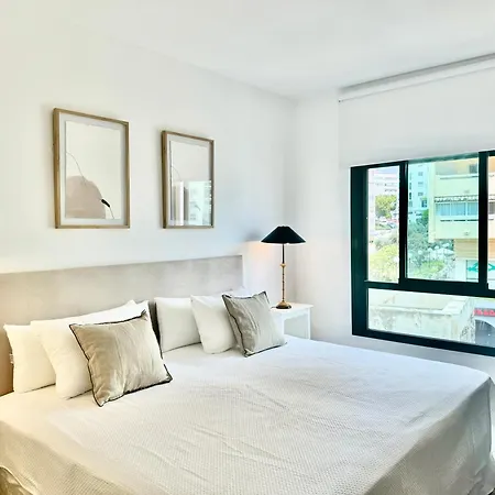 Ricardo Soriano 12 Center - Eaw Homes Apartment